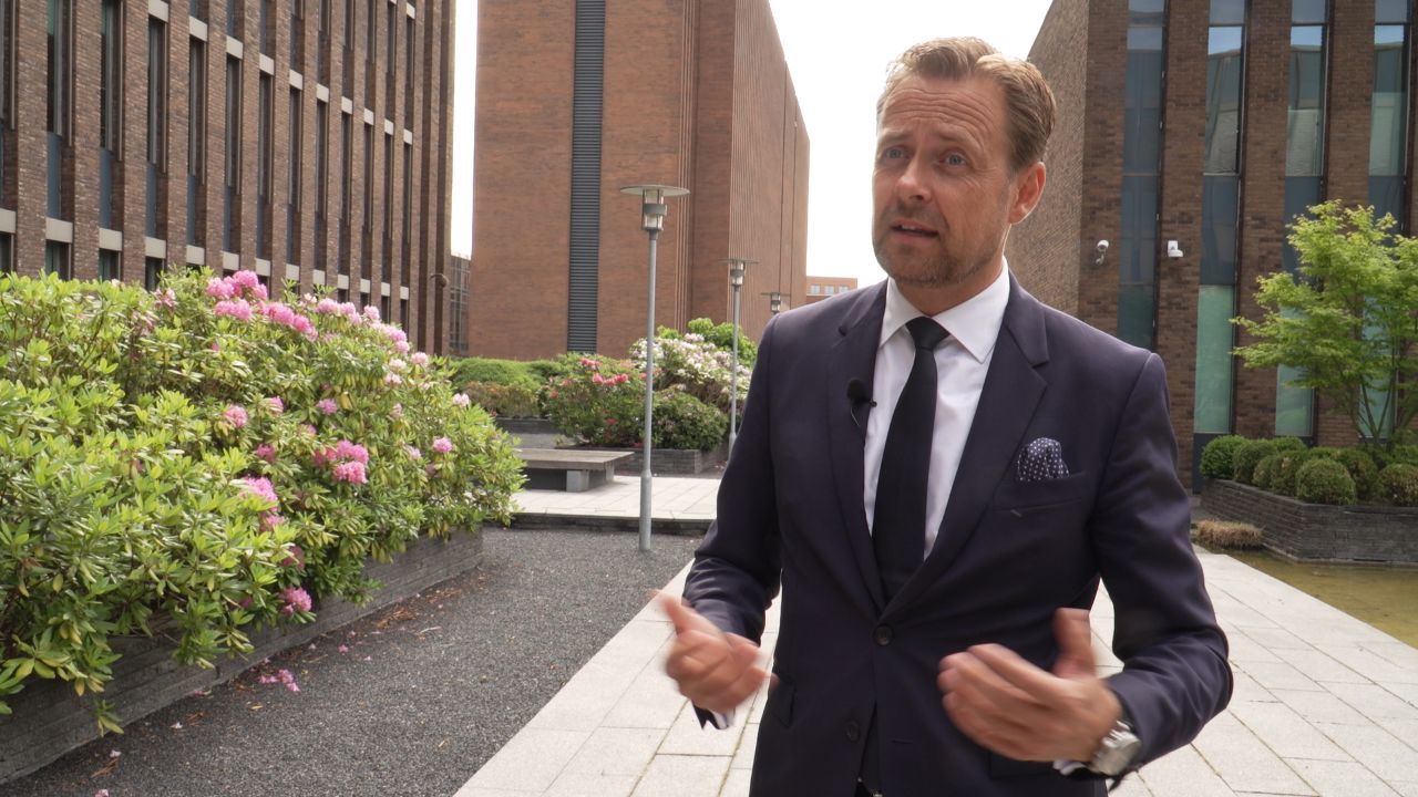 Chefstrateg, Danske Bank: Uro kan blusse op - men den økonomiske hjælp er massiv